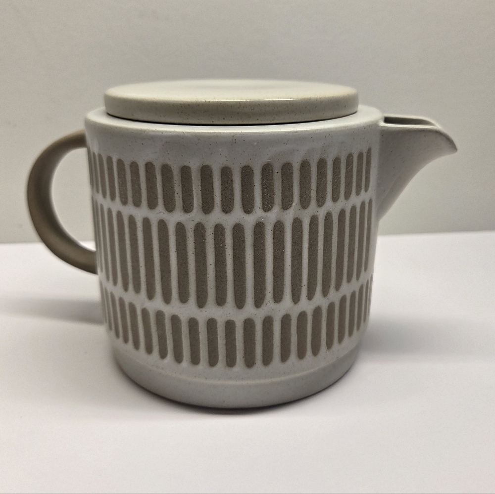 Modern Boho Ceramic Tea Pot Loose Leaf Steep 4 Cup Minimalist Neutral